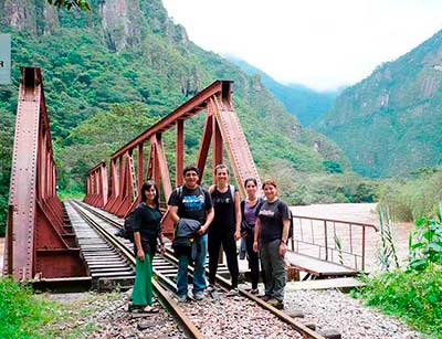 Tour Machu Picchu Súper Económico: 2 días en auto por ruta Hidroeléctrica