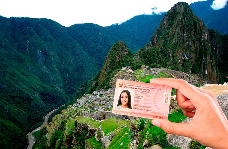 Puerta principal de Machu Picchu
